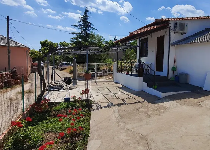 Stella House